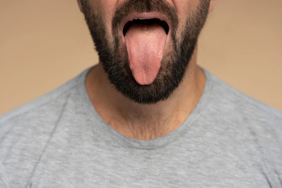 علت تلخی دهان